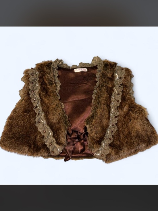 Pretty Angel Jackets & Blazers - Pretty Angel Brown Faux Fur & Lace Vest 🤎✨